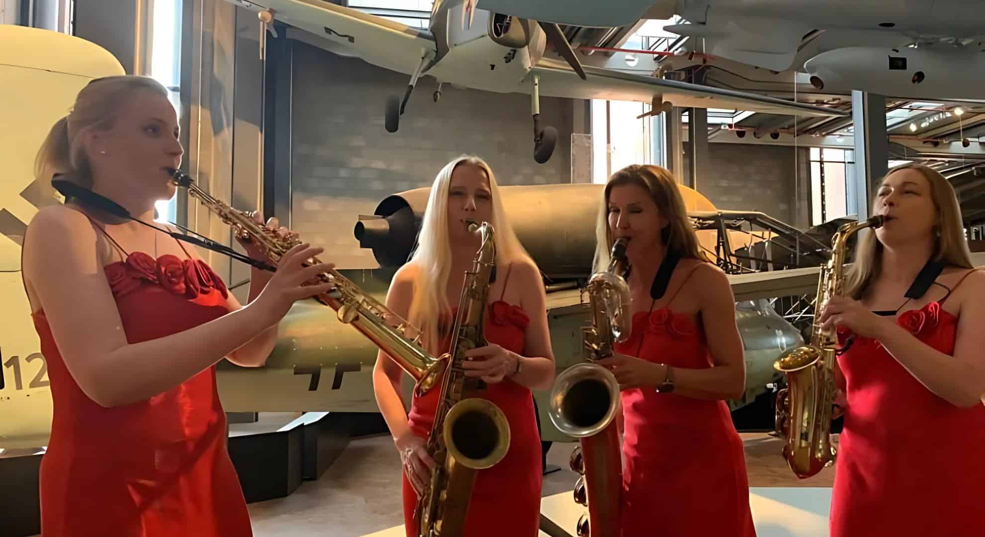 mobile Bands Berlin, die First Ladies, das Damensaxophonquartett  Abendveranstaltung Technikmuseum
